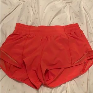 carnation red lulu hotty hot 2.5 inch worn 2x